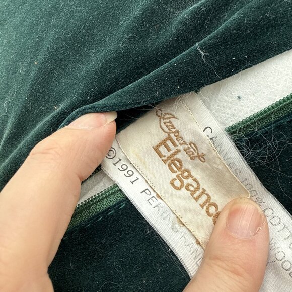 Vintage Imperial Elegance Wool Needlepoint Cats Throw Pillow Green Calico KItten - Picture 8 of 9